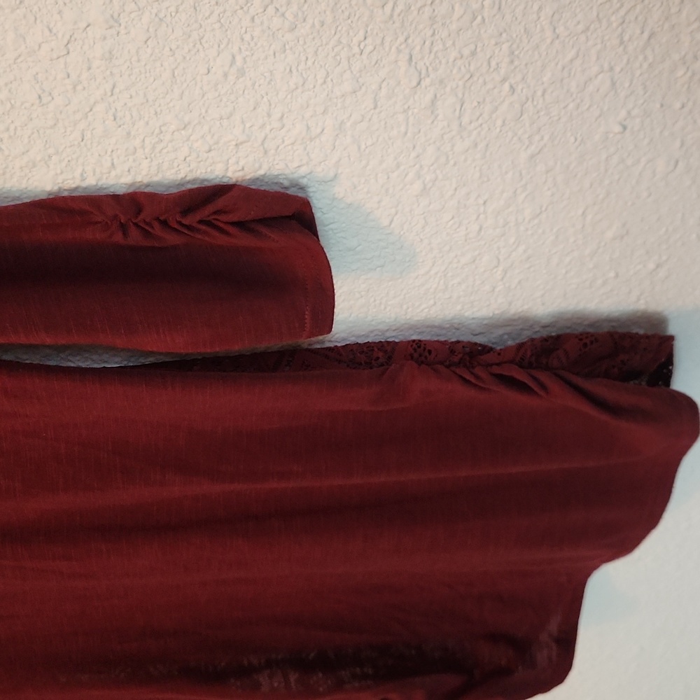 NWOT Vanity Top - Picture 2 of 4